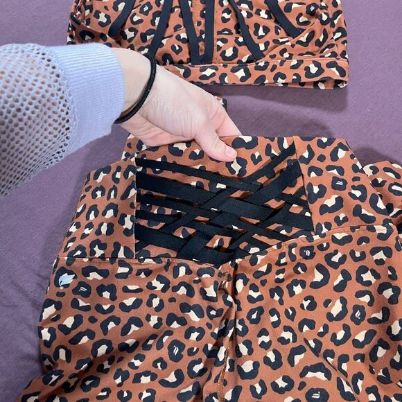 NWOT Power Hold by Fabletics - Brown Cheetah Set Small Bra and leggings - Picture 3 of 5